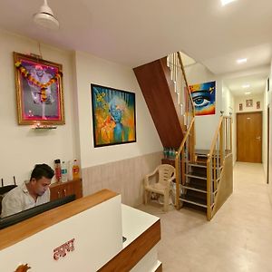 Hotel Beach Crown Juhu